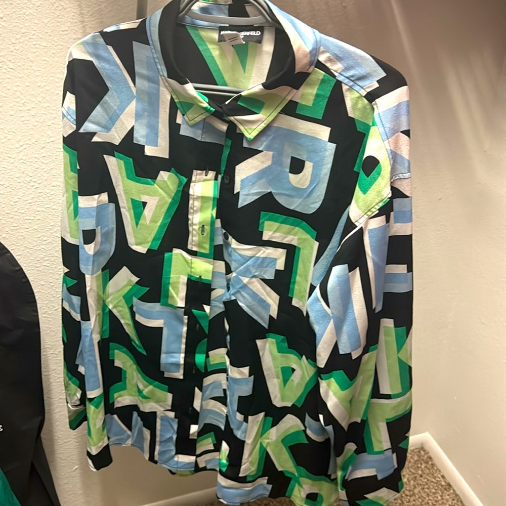 KARL LAGERFELD PARIS Karl High-Low Shirt size M Print New With Tags